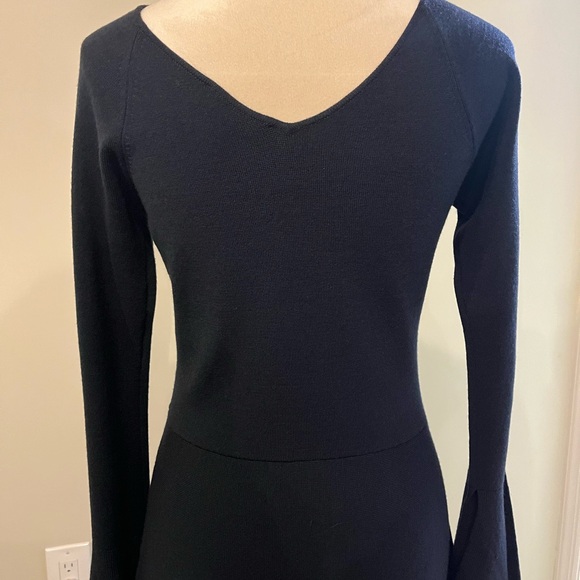 Ann Taylor Classic Navy Long Sleeve V Neck Sweater Dress Size Small - Picture 5 of 14